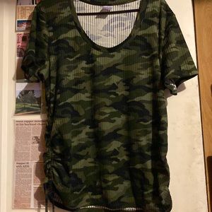 No boundaries camo shirt